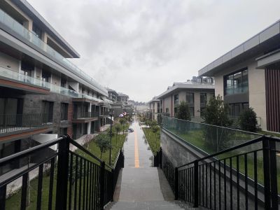 TRABZON ÇÖMLEKÇİ TOKİ'DE 4+1 BAHÇE BALKONLU KİRALIK REZİDANS