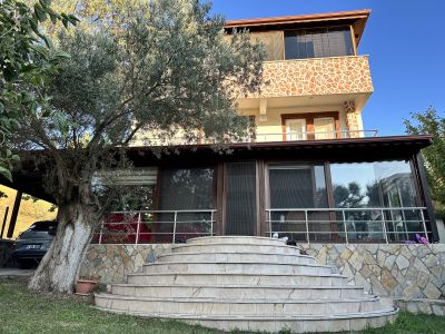 BALIKESİR GÖMEÇ KARAAĞAÇ'DA 6+2 SATILIK VİLLA