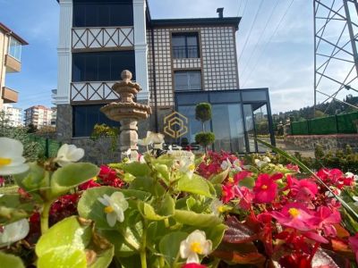 2 NOLU BOSTANCI'DA MANZARALI SATILIK 4+2 TRİPLEKS VİLLA