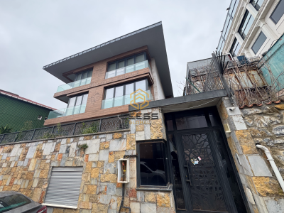 ÜSKÜDAR KISIKLI'DA YATIRIMLIK KOMPLE BİNA FIRSATI