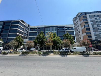 BAĞCILAR MAHMUTBEY CADDESİ'NDE SATILIK TİCARİ DÜKKAN