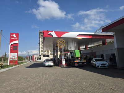 TRABZON VAKFIKEBİR'DE 2141 M2 ARSA İÇİNDE SATILIK PETROL OFİSİ