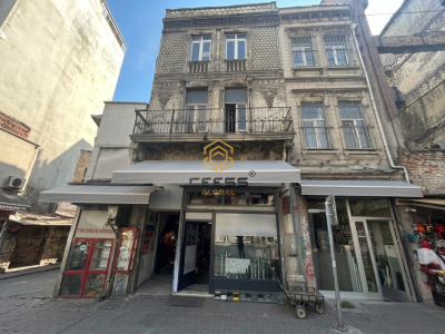 İSTANBUL BEYOĞLU ARAP CAMİ KARAKÖY'DE KİRALIK TİCARİ DÜKKAN