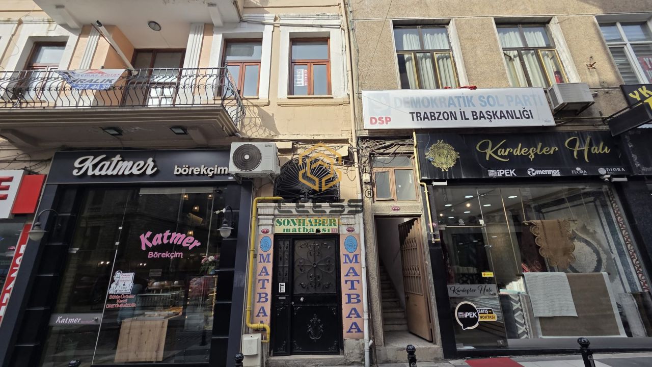 UZUN SOKAK'DA 90 M2 KİRALIK OFİS/DEPO