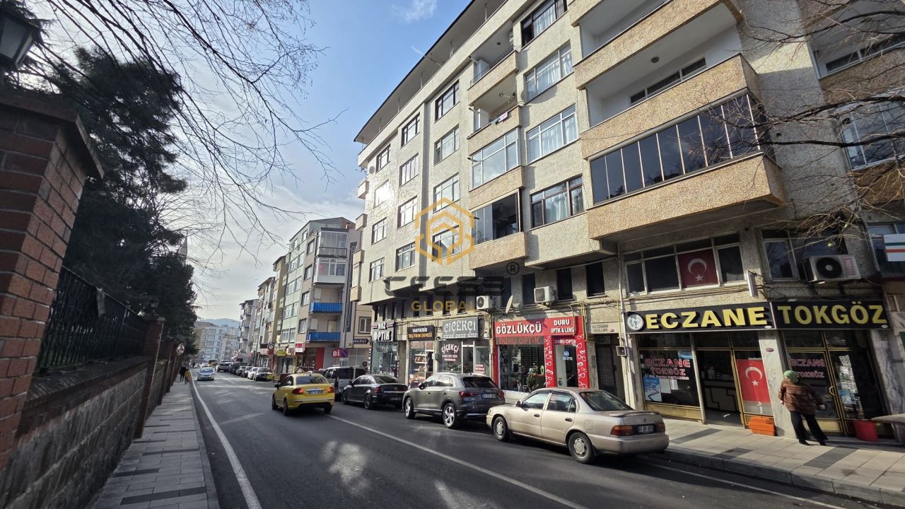 NUMUNE HASTANESİ KARŞISINDA DENİZ MANZARALI 3+1 SATILIK DAİRE