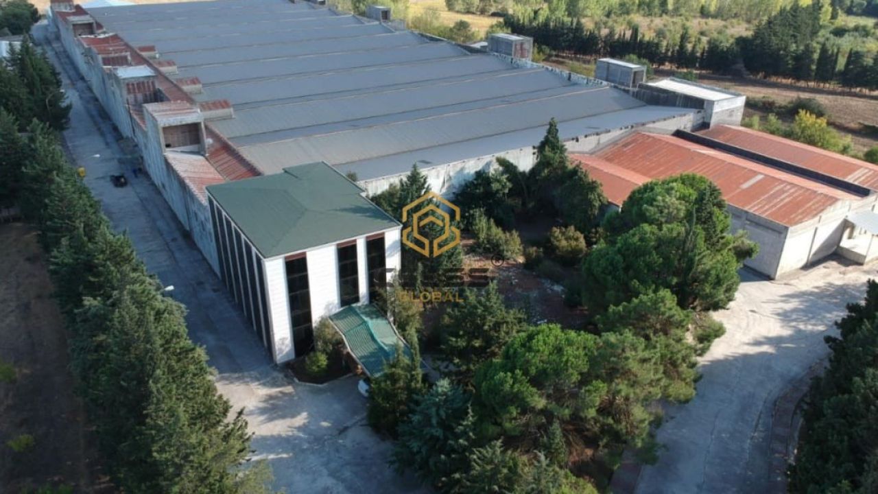 ÇATALCA FERHATPAŞA’DA ÇEVRE YOLUNA CEPHE SATILIK FABRİKA VE TİCARİ TESİS ALANI