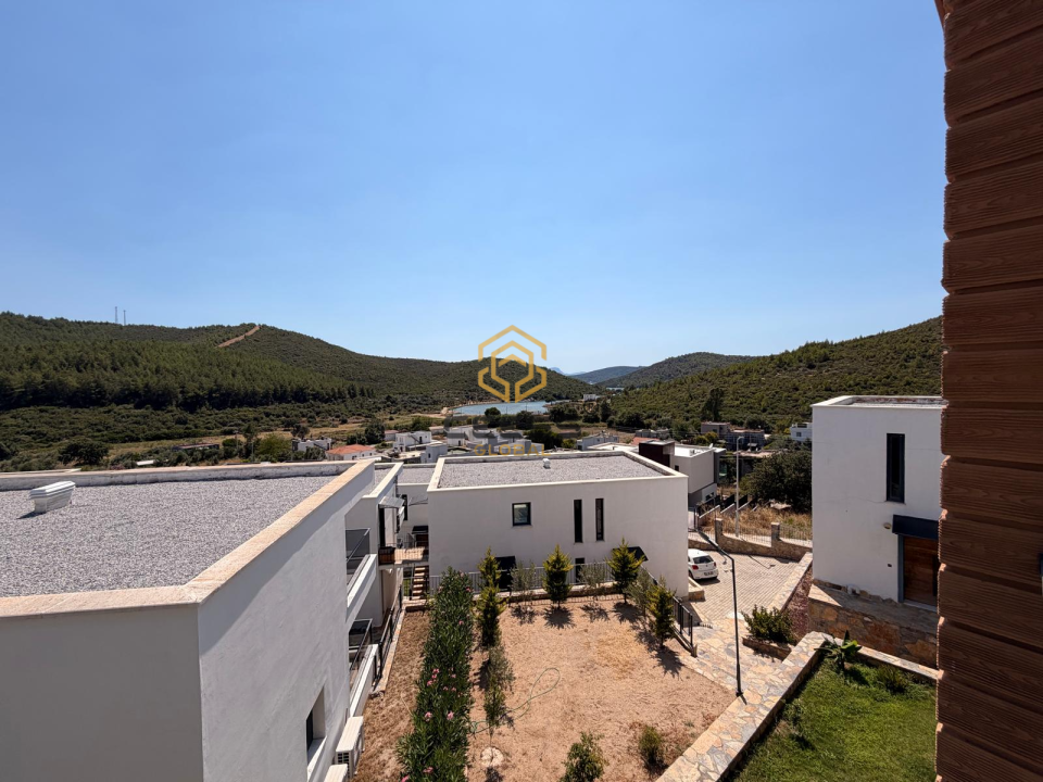 Bodrum Milas Meşelik'te Site İçerisinde Satılık Dubleks Daire